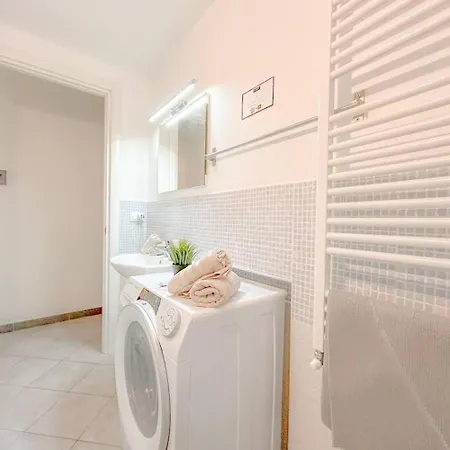 Casa Vico Mandorla Savona